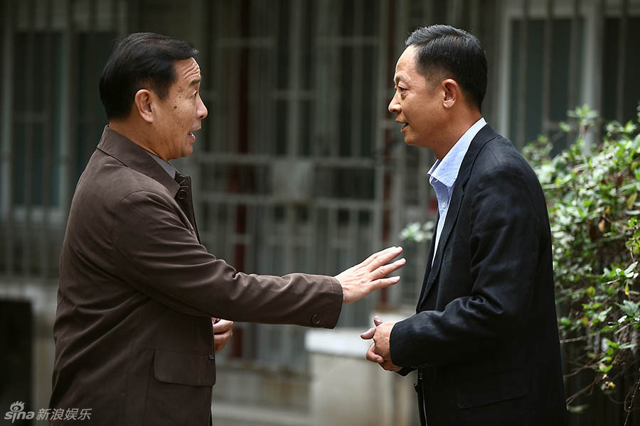 徐艺在成功路上以惊人的速度走上了一条歪路