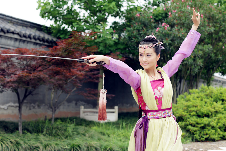 组图:《追鱼传奇》热拍 戴娇倩变身美艳心机女_高清图集_新浪网