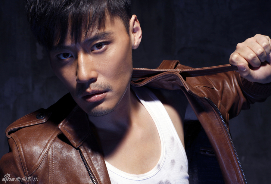 组图:程皓枫全新写真脏妆上镜展硬汉柔情_高清图集_新浪网