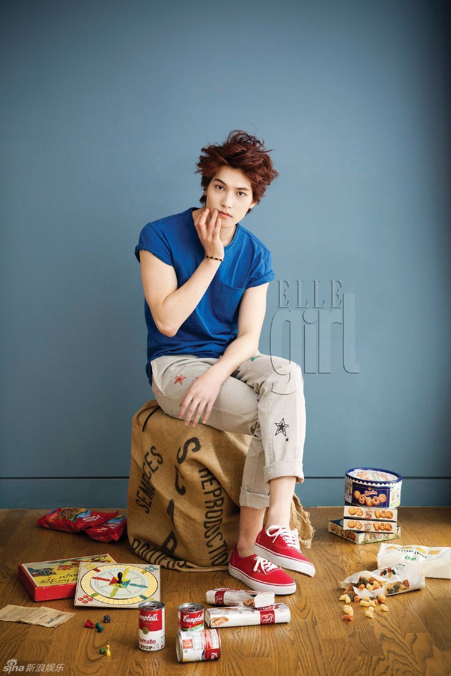 新浪娱乐讯 韩国男团cnblue成员李宗泫近日拍摄一组全新写真.