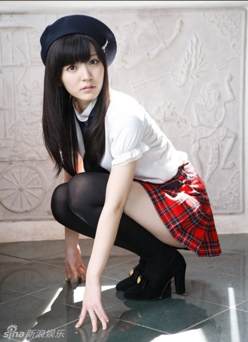 组图:铃木爱理校服写真清纯可爱_高清图集_新浪网