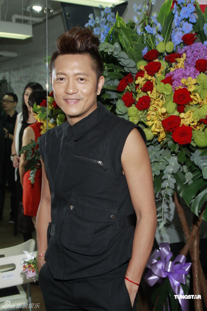 组图:苏志威舞蹈学堂开分店 毛舜筠出席捧场_高清图集_新浪网