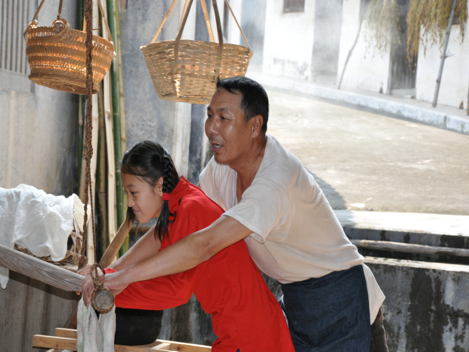 电影《孝女彩金》精彩剧照