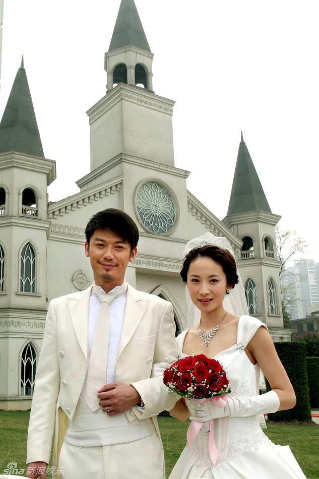 组图:《女人的抉择》婚纱组图曝光_高清图集_新浪网