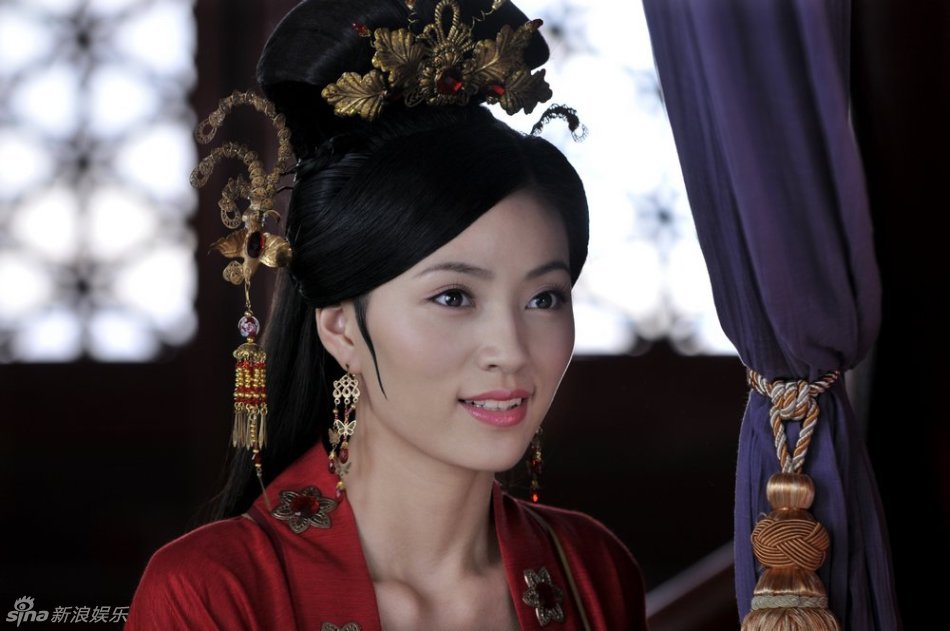 组图:尹航《穆桂英挂帅》演绎刁蛮公主_高清图集_新浪网