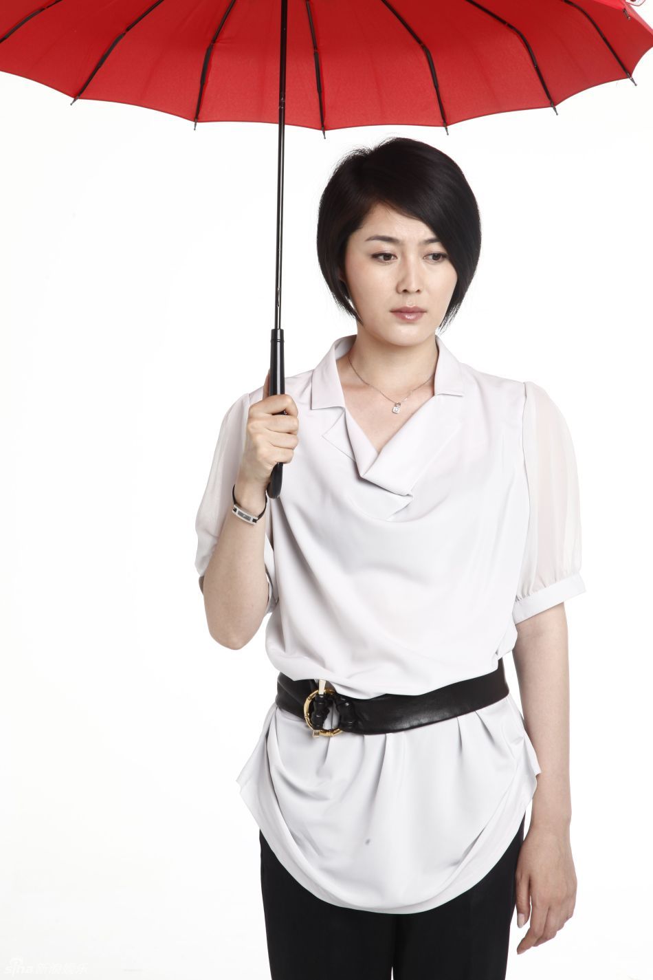 汪裴《母语》海报写真