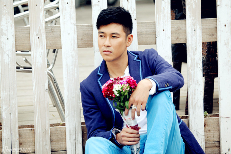 孙玮玩转蓝色系