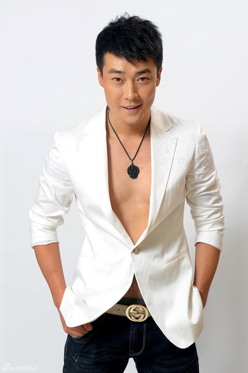 乔大韦服饰写真