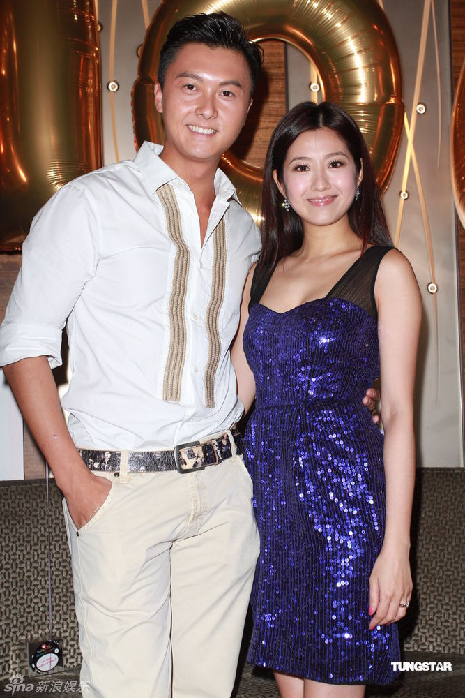 王浩信陈自瑶夫妇与女儿