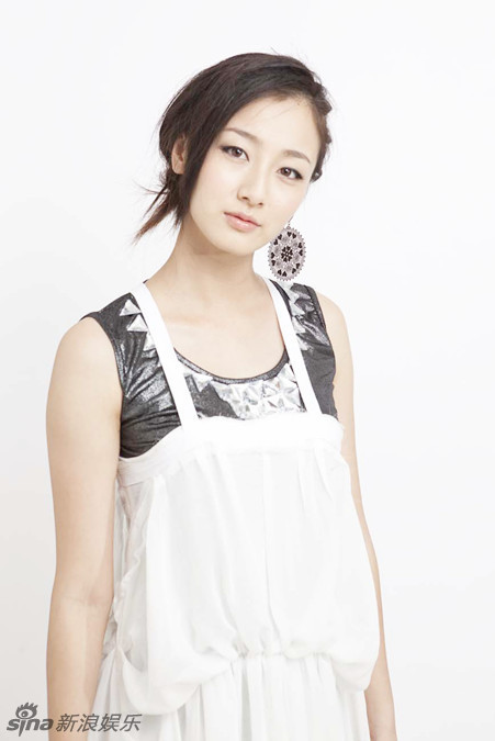 组图:叶青出演《面包树》 多样表情可爱卖萌_高清图集_新浪网