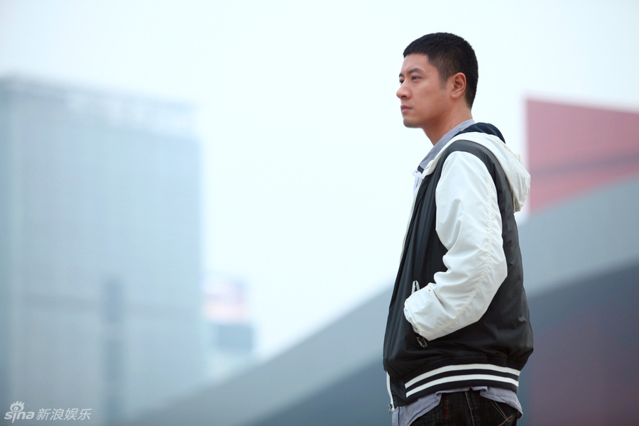 组图:《北京青年》曝剧照 任重踏上寻爱之旅_高清图集_新浪网