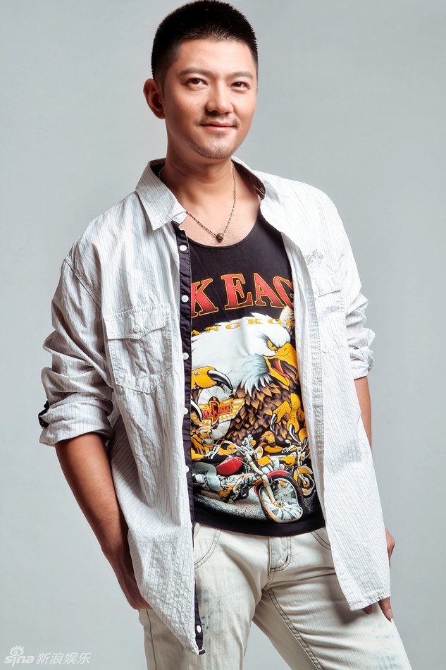 组图:《河东2》彭博新写真狂野帅气_高清图集_新浪网