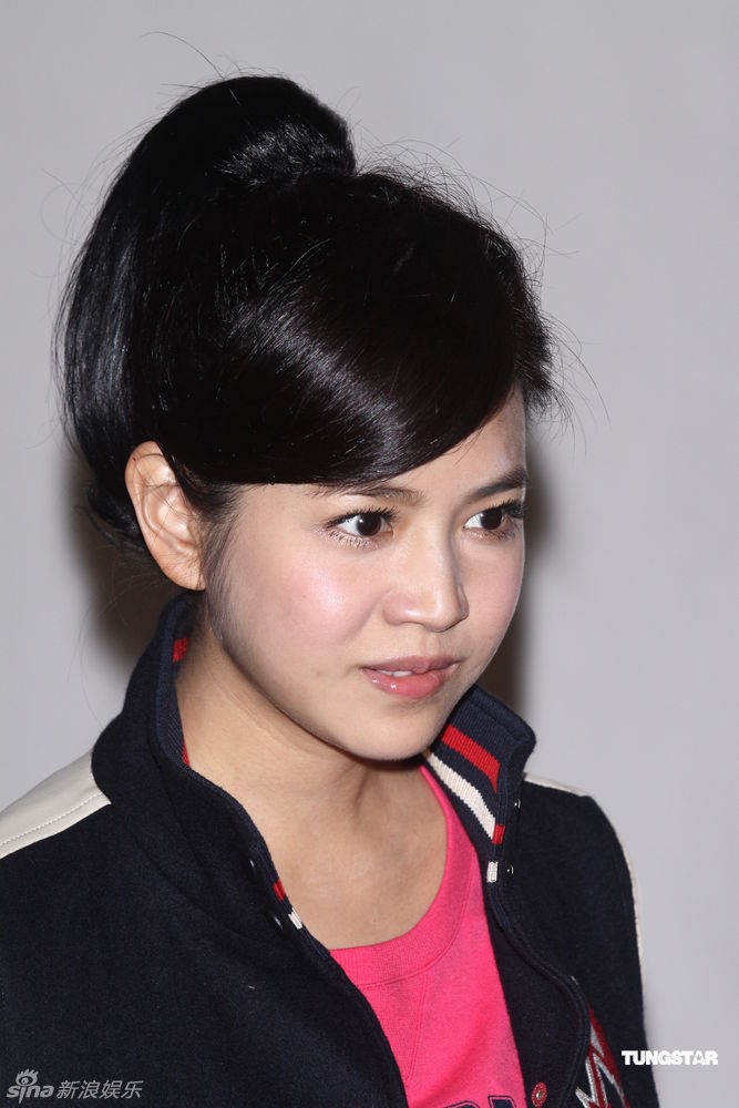 好友郑元畅目前正在当兵中,日前他曾公开喊话要帮同袍索取陈妍希的