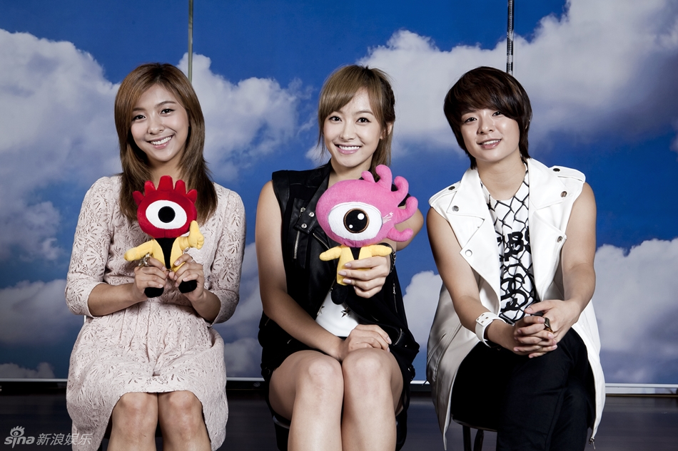 高清组图:独家对话韩国人气女团f(x)_高清图集_新浪网