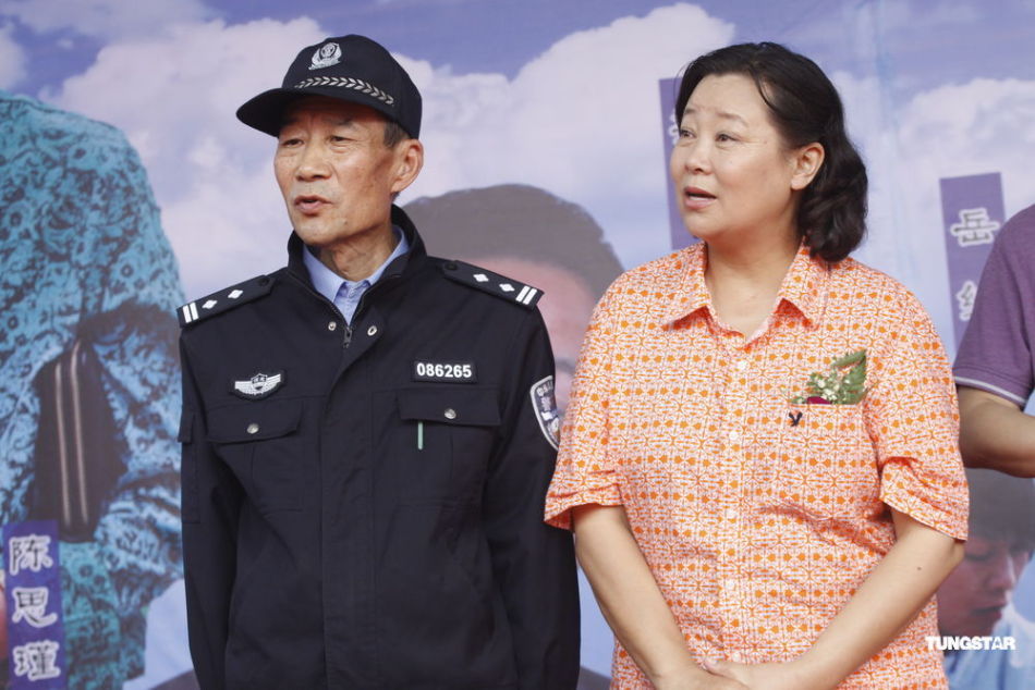 新浪娱乐讯 30集电视连续剧《平安是福》在唐山开机,主演李雪舰方青卓