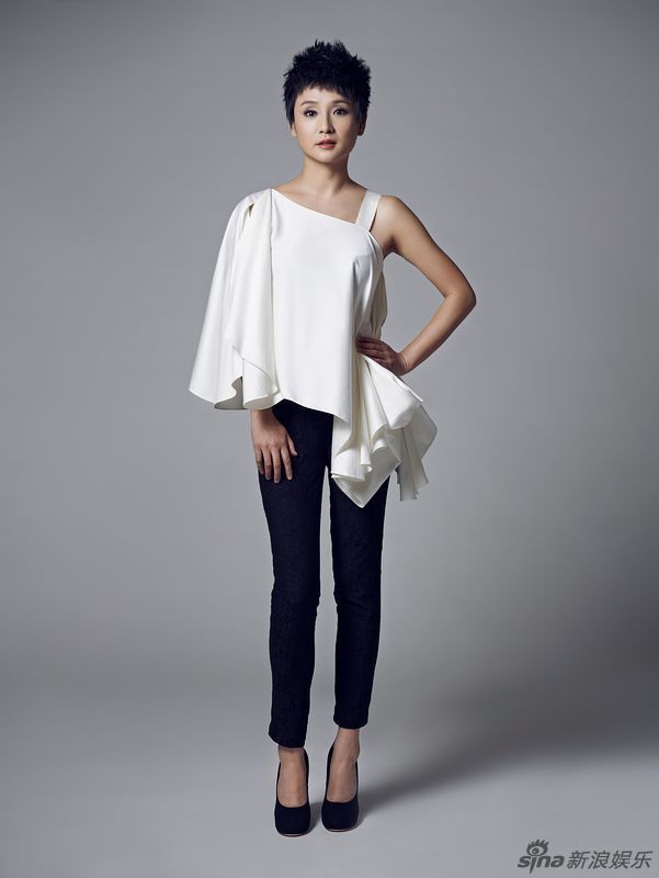 孔琳杂志写真白色爱恋