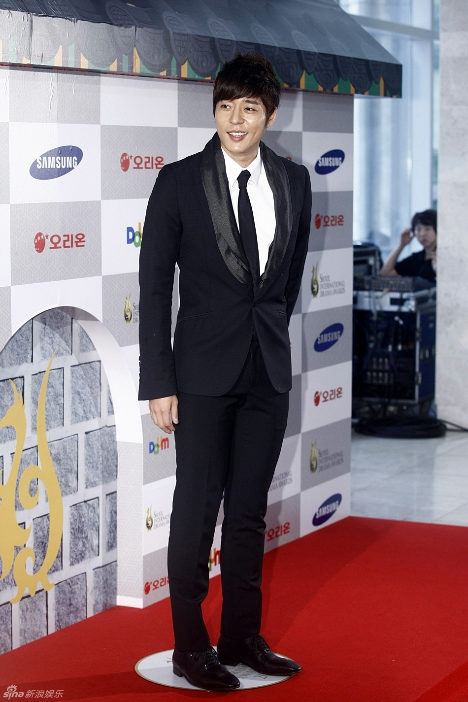 高清组图:群星闪耀2012首尔电视剧颁奖礼红地毯