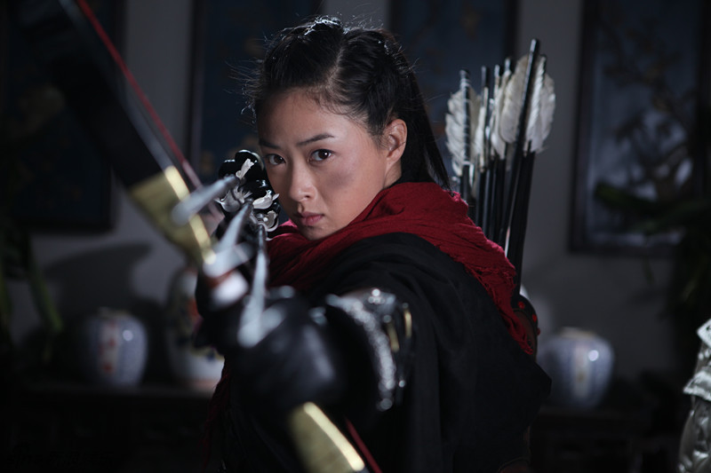 组图:《箭在弦上》蒋欣化身冷面复仇者