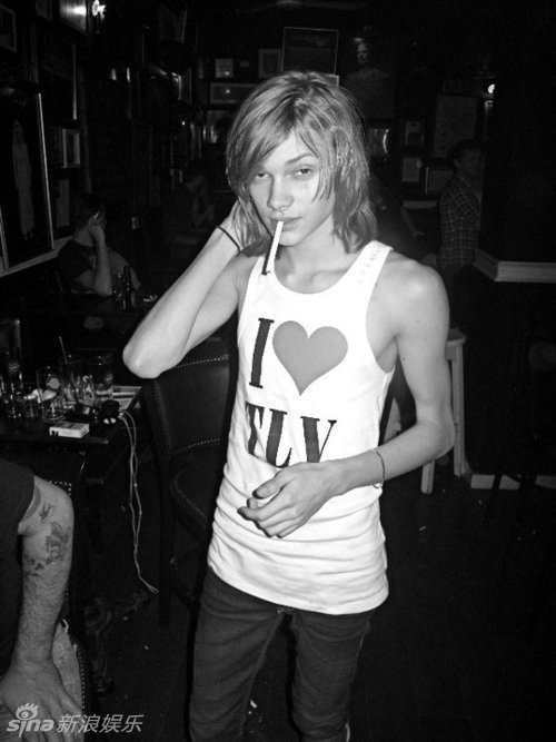 乌克兰妖孽男模雌雄同体