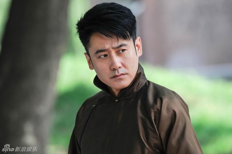 组图:《乱世书香》曝造型 吴秀波张嘉译演父子_高清图集_新浪网