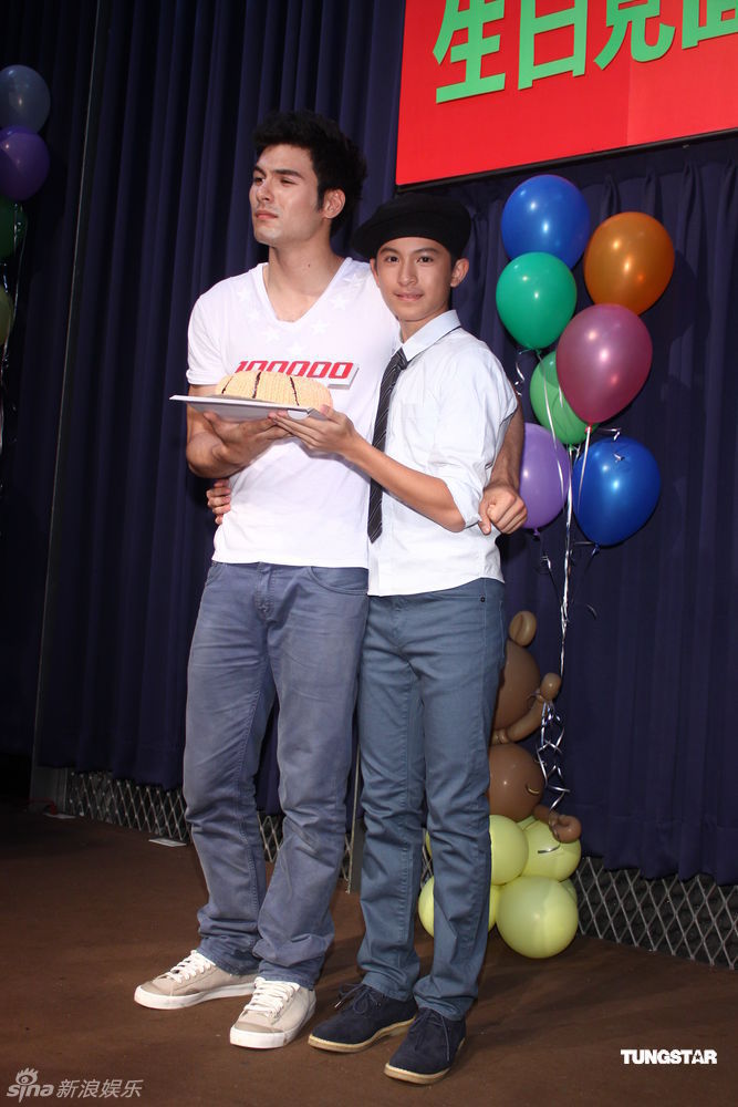 组图:林晖闵庆生众星祝福 大方对郭采洁示爱_高清图集_新浪网