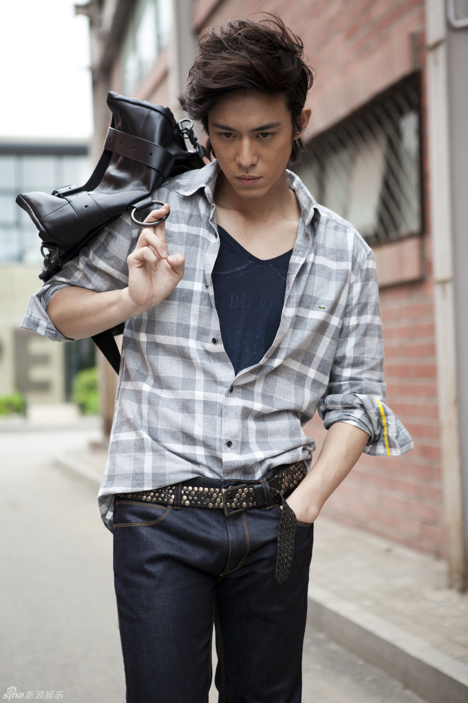 组图:陈楚河初秋街拍 洒脱不羁展独特魅力_高清图集_新浪网