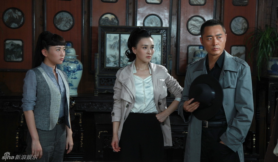 组图:《铁血尖刀》热拍 沈晓海刘小锋拔弩对决_高清图集_新浪网