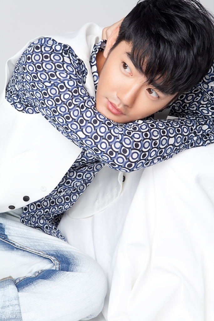 洪连城写真洋溢着青春气息