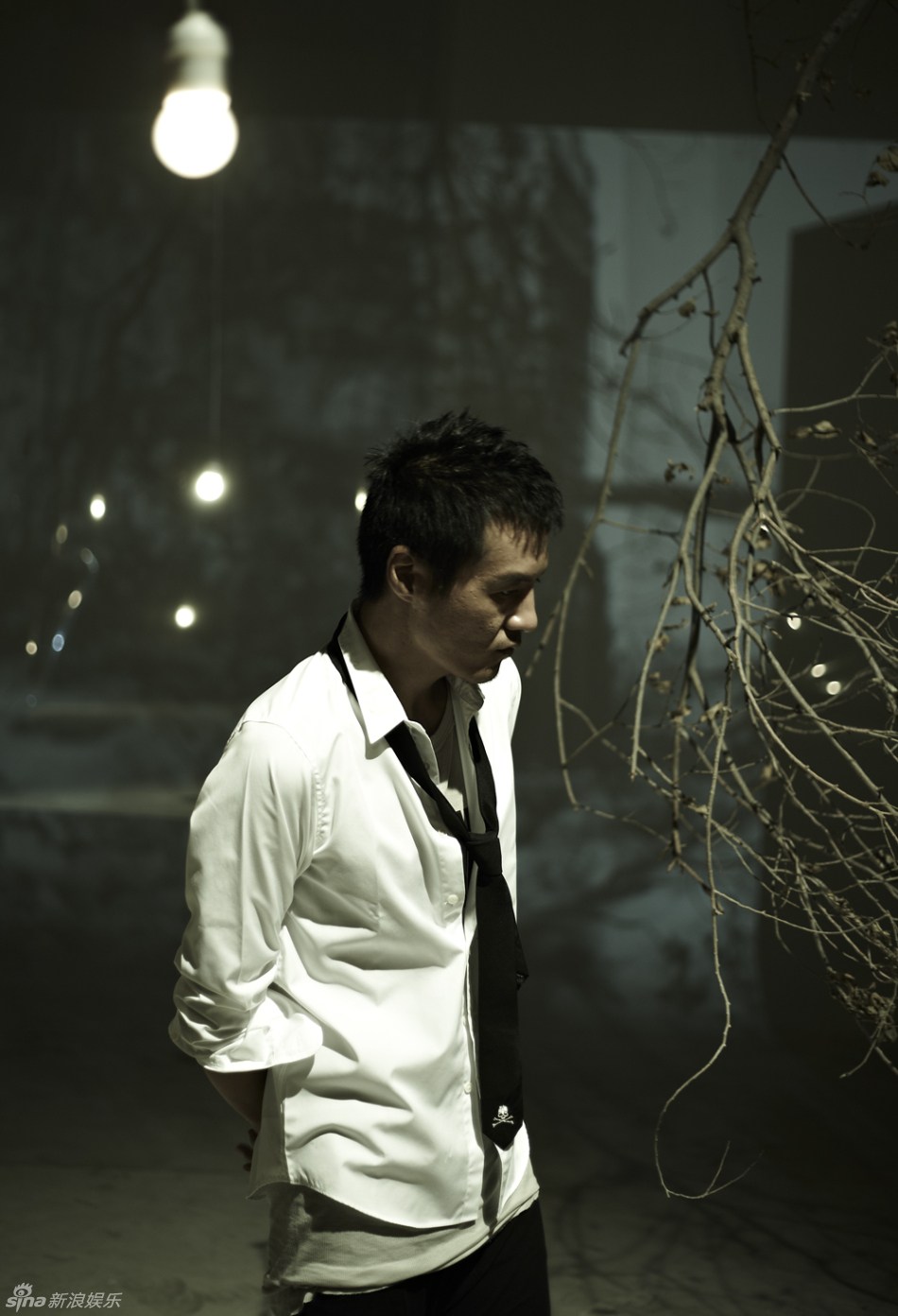 组图:"树与花"宣传片朴树花絮曝光_高清图集_新浪网