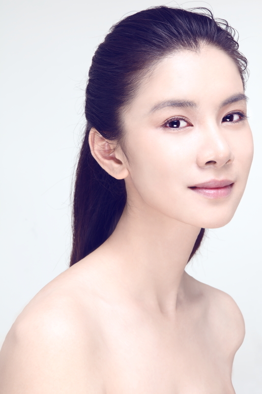 王笛肌肤冰洁气质脱俗