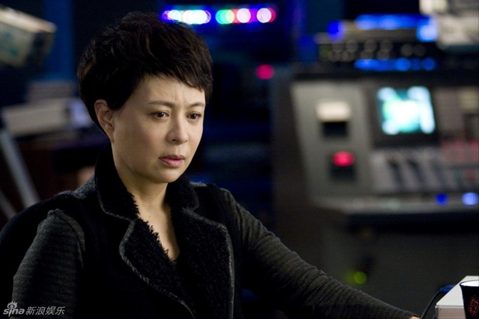 组图:刘佳王志文《谍战深海》上演正邪较量_高清图集_新浪网