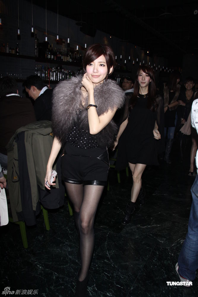 李毓芬性感写真日系风