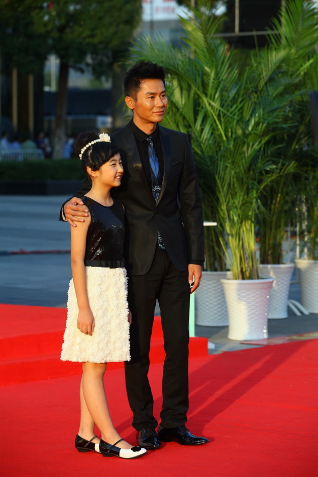 组图:金鸡百花电影节红毯星光熠熠_高清图集_新浪网