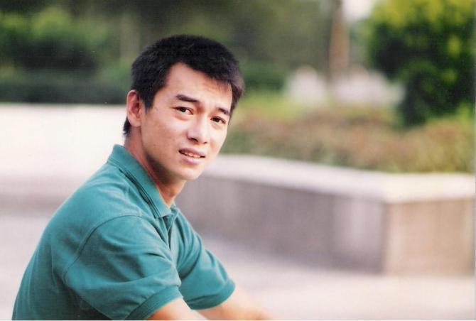 组图:惠天赐生前影像集锦 英俊潇洒风流倜傥_高清图集_新浪网