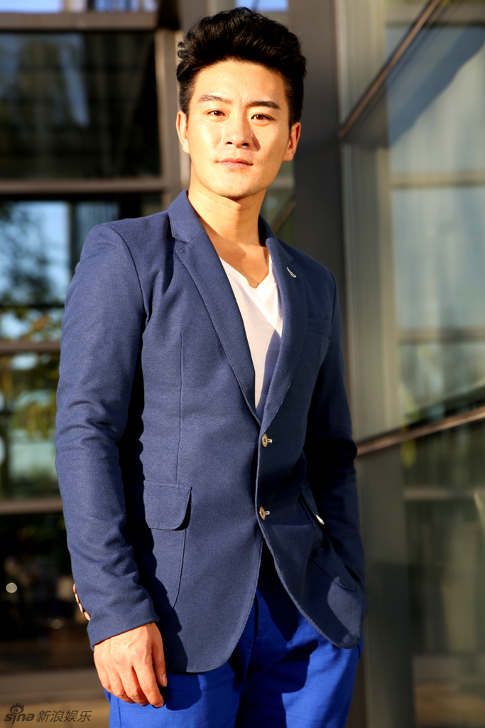 《火蓝刀锋》首轮收官 樊昊仑型男写真曝光