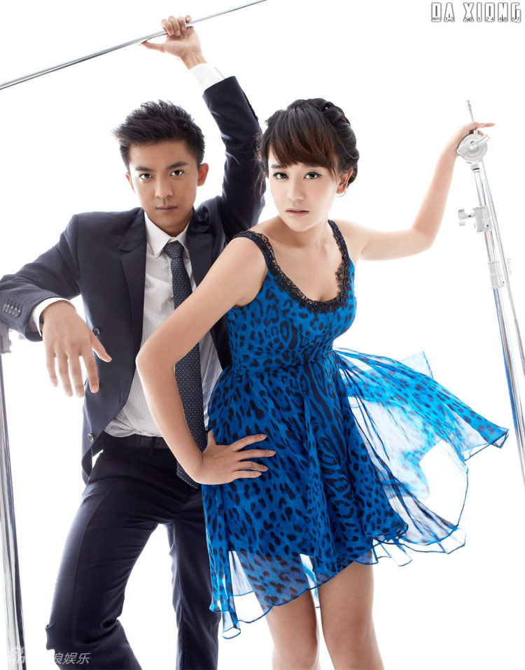 组图:"还珠情侣"海陆李佳航亲密动感写真曝光_高清图集_新浪网