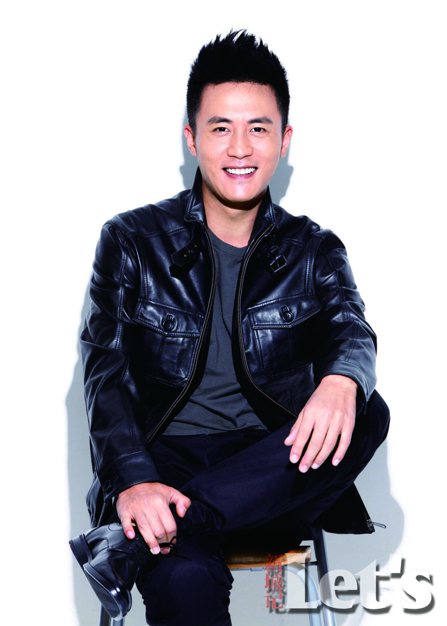 杜淳驾驭男装秋冬流行趋势,彰显自我时尚品位,集时尚潮流与男人魅力于