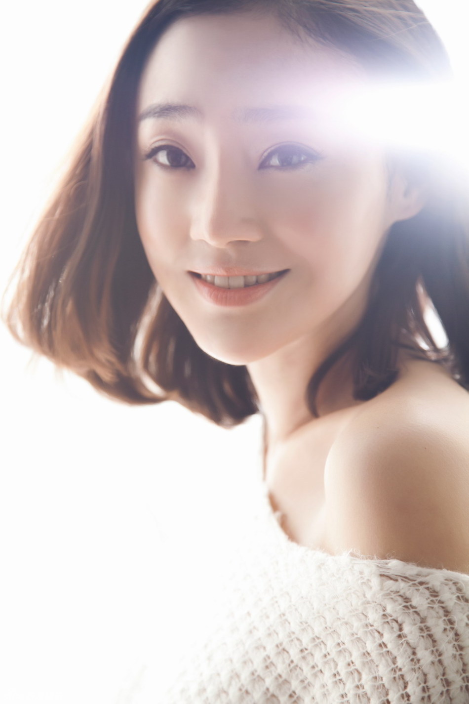 杨淼秋日风情写真大片