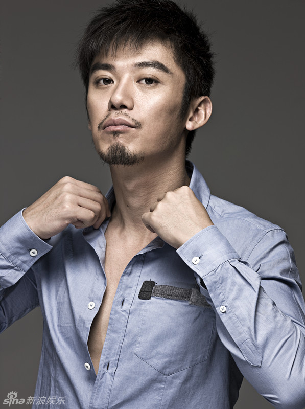 芦芳生简约潮男魅力