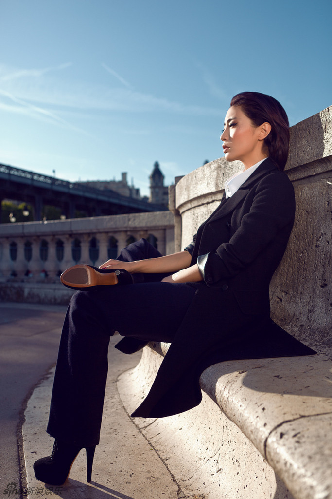 组图:韩晓演绎中性风 帅气不失性感_高清图集_新浪网