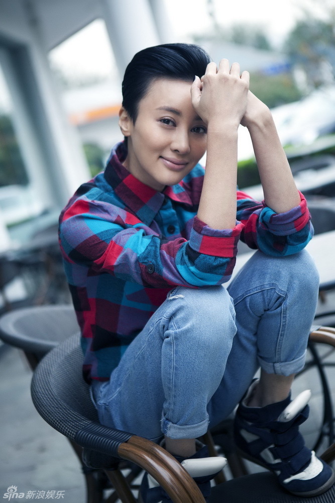 吴晓敏秋冬皮衣穿搭