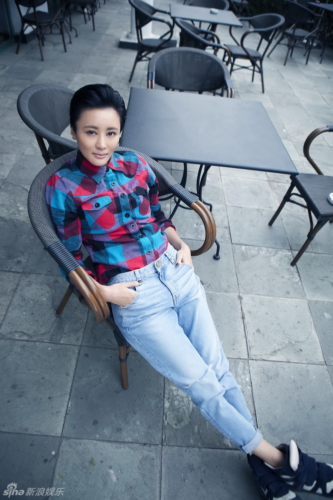 吴晓敏秋冬皮衣穿搭
