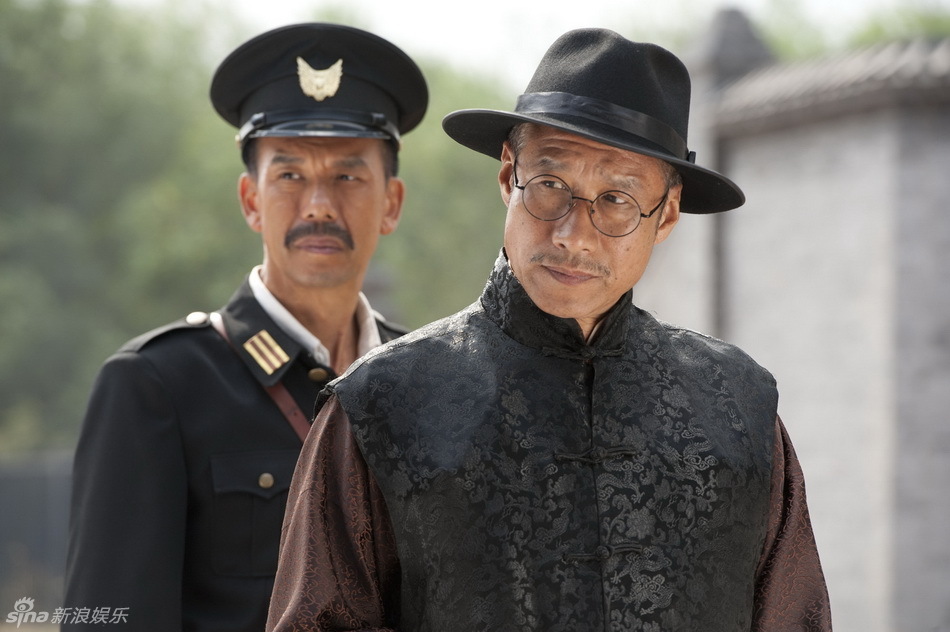 组图:《暗渡》杀青 于滨演绎铁血军人_高清图集_新浪网