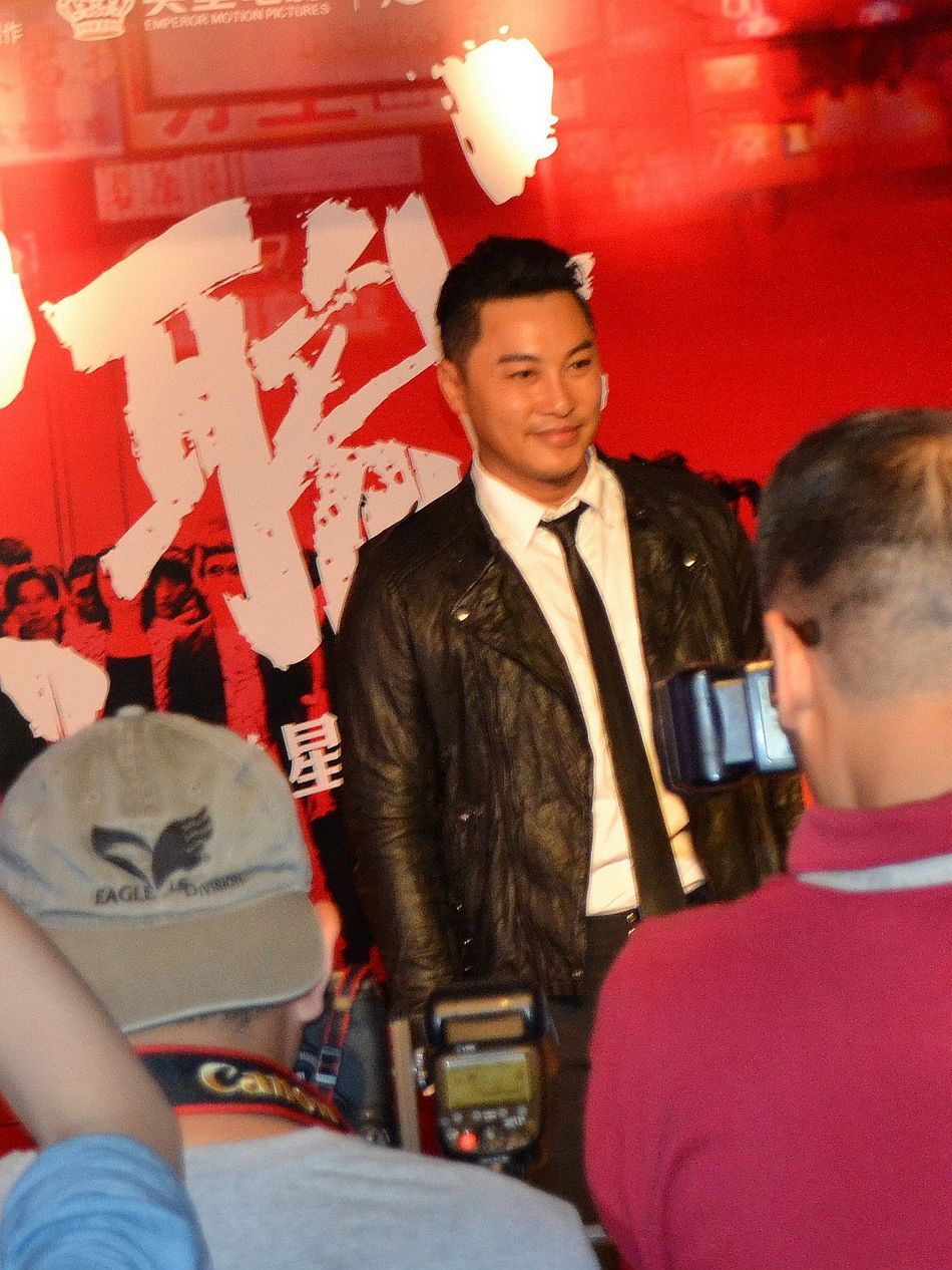 组图:《扎职》首映 谭耀文被赞有望获奖_高清图集_新浪网