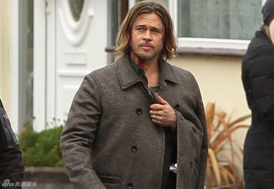 组图:《僵尸世界大战》重拍 皮特脸部带血亮相_高清图集_新浪网