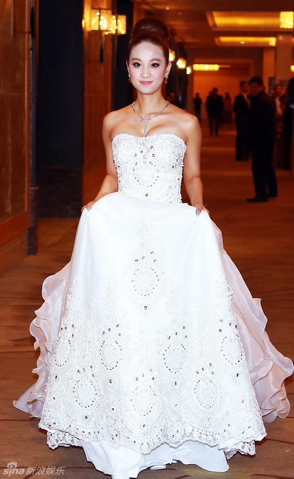 组图:"魏和尚"张桐大婚 娜仁花张光北现场道贺_高清图集_新浪网