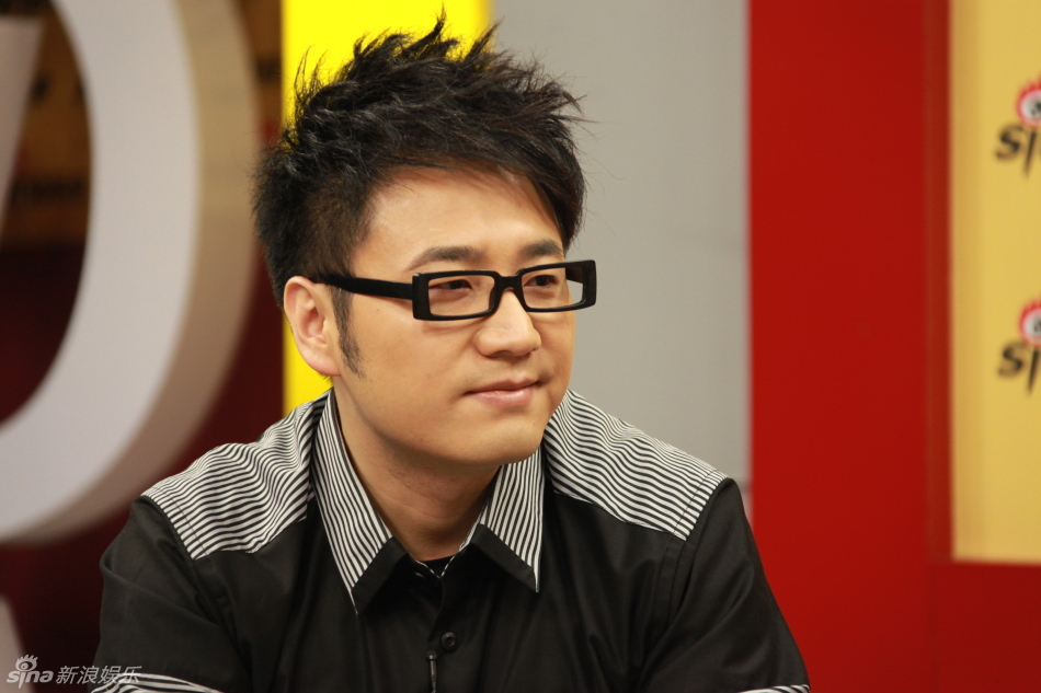 王铮亮个唱张靓颖快男助阵