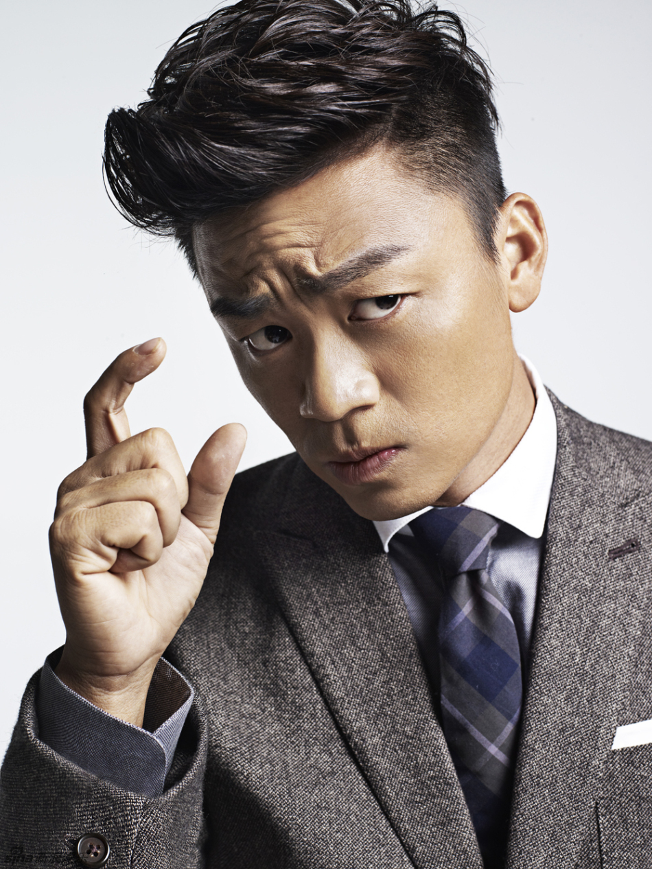 新浪娱乐讯 近日,王宝强一组百变写真曝光,身着修身西服,化身英伦绅士