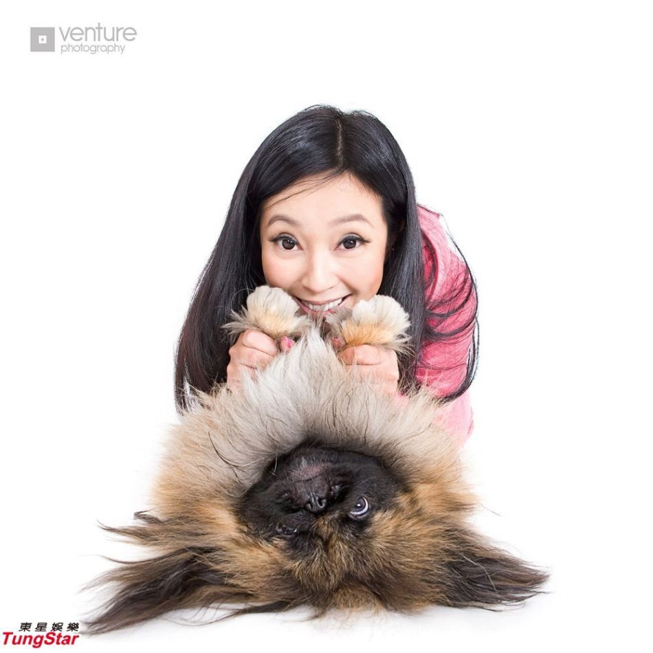 组图:傅明宪相偕郭秀云 携宠物共做慈善_高清图集_新浪网