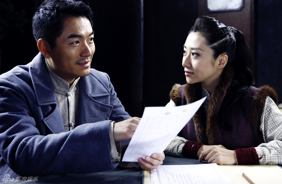 组图:《我的抗战2》刘思彤朱泳腾上演抗战情缘_高清图集_新浪网